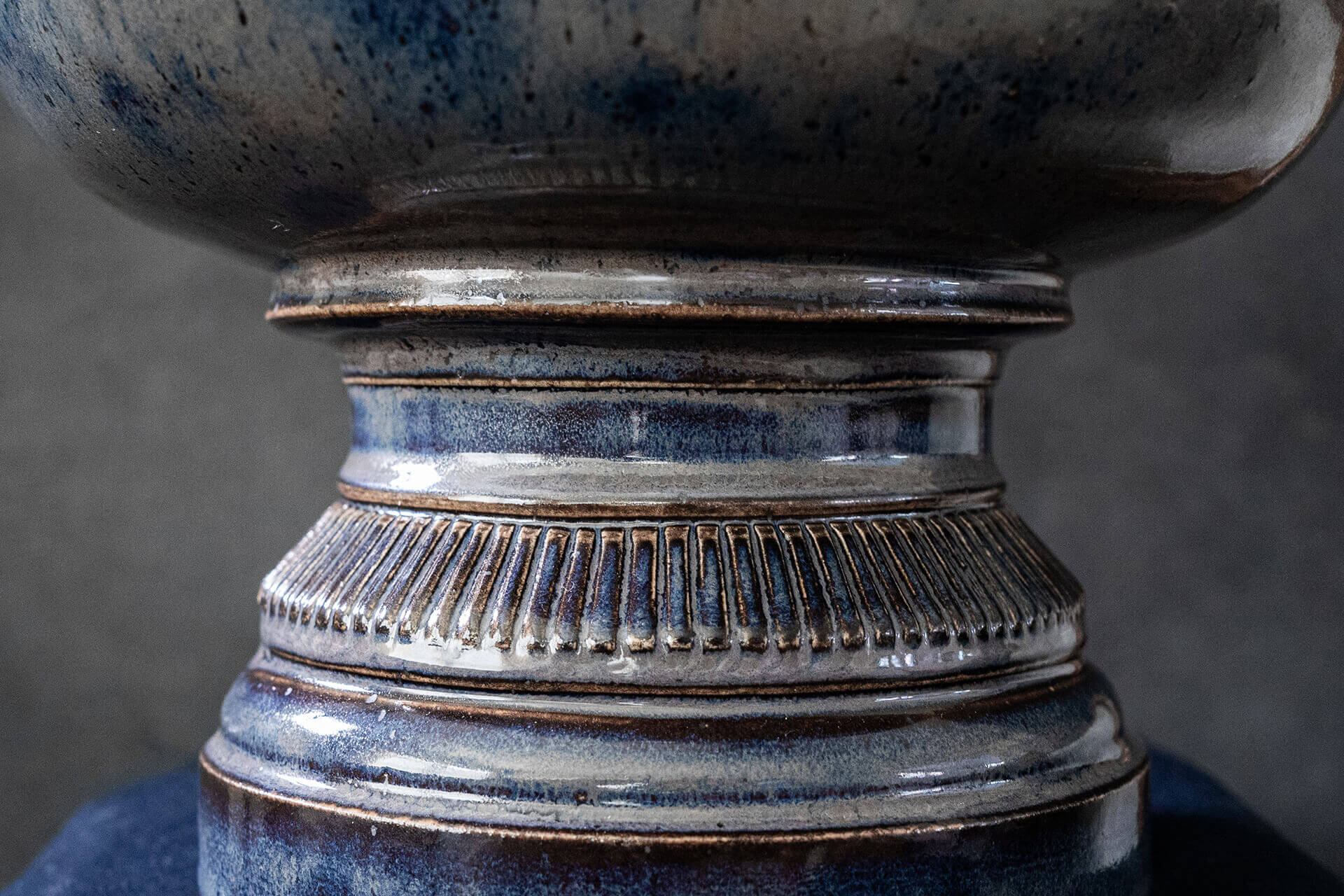 close up of foot detail on trophy planter
