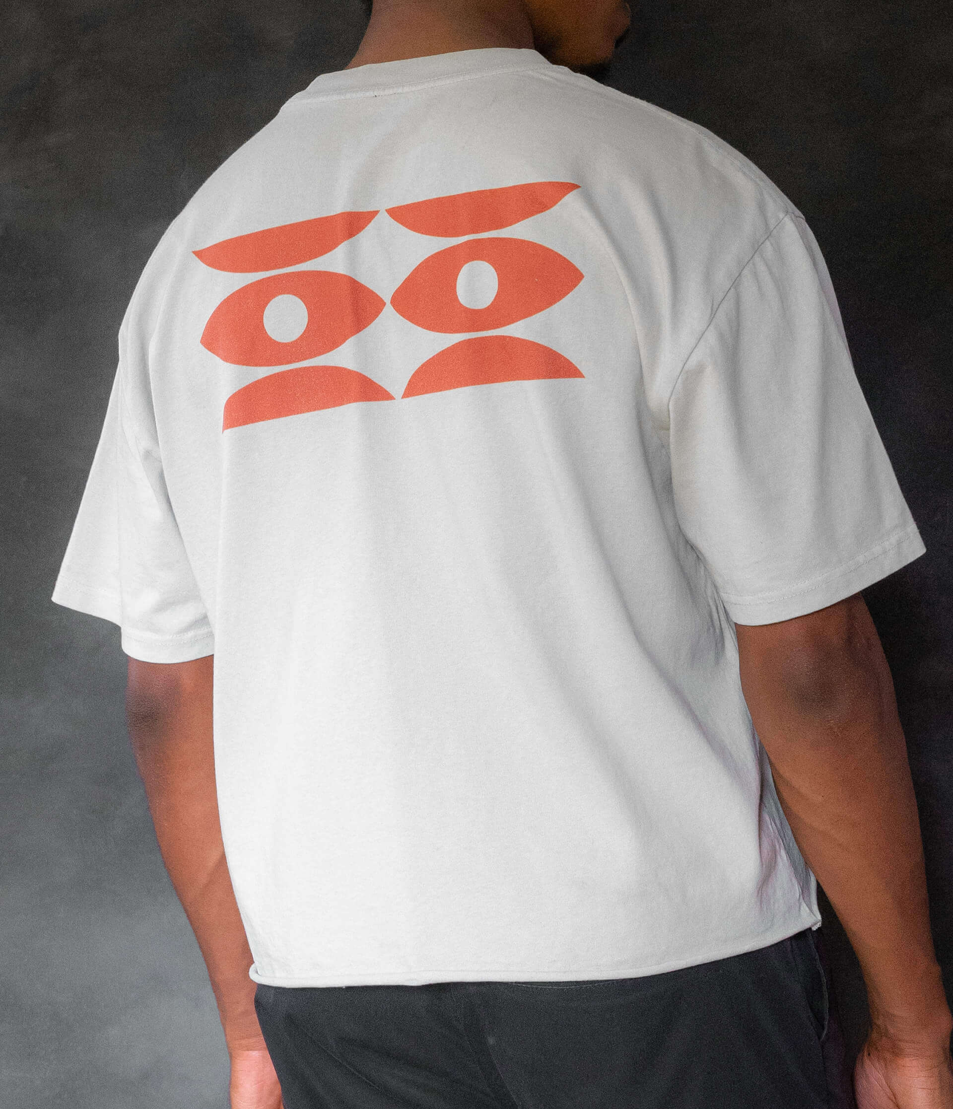Back of t-shirt on Phillip, cropped